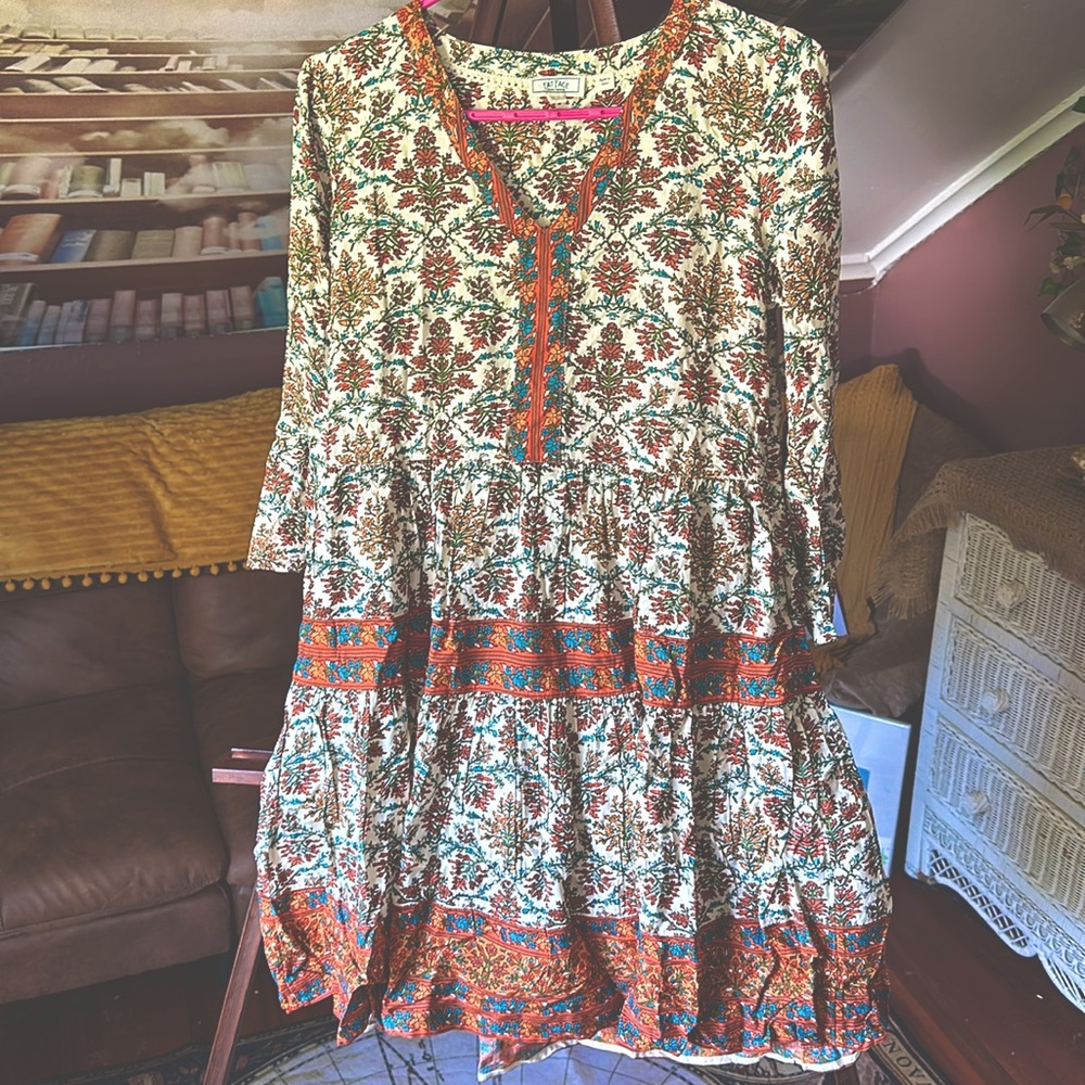 Aztec Design Dress w/ flare sleeves - US 4 (small)